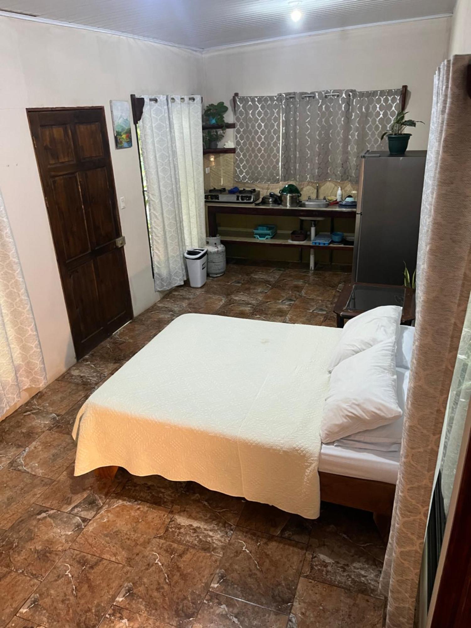 מנואל אנטוניו Casa Escondida Apartments מראה חיצוני תמונה