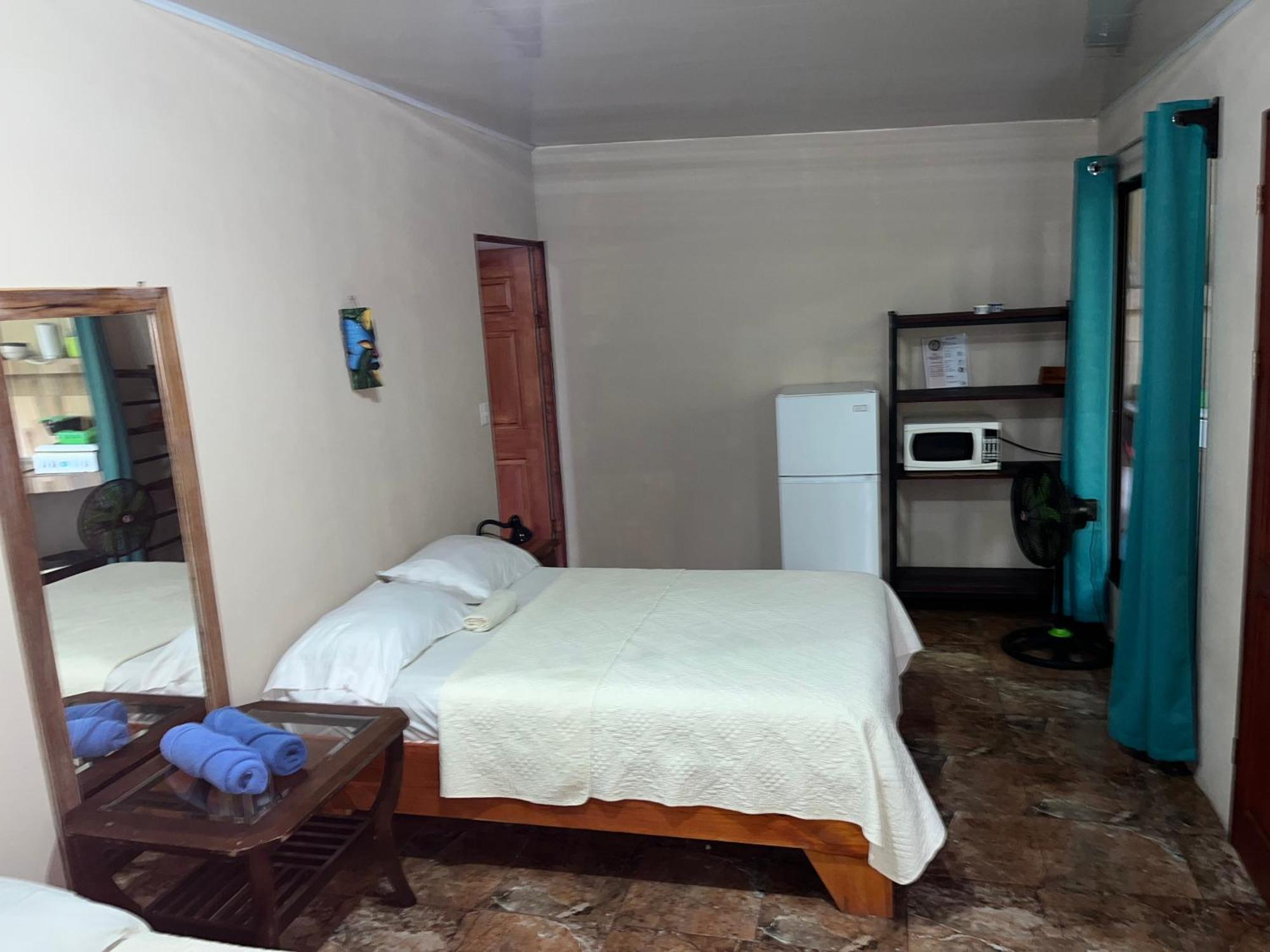 מנואל אנטוניו Casa Escondida Apartments מראה חיצוני תמונה