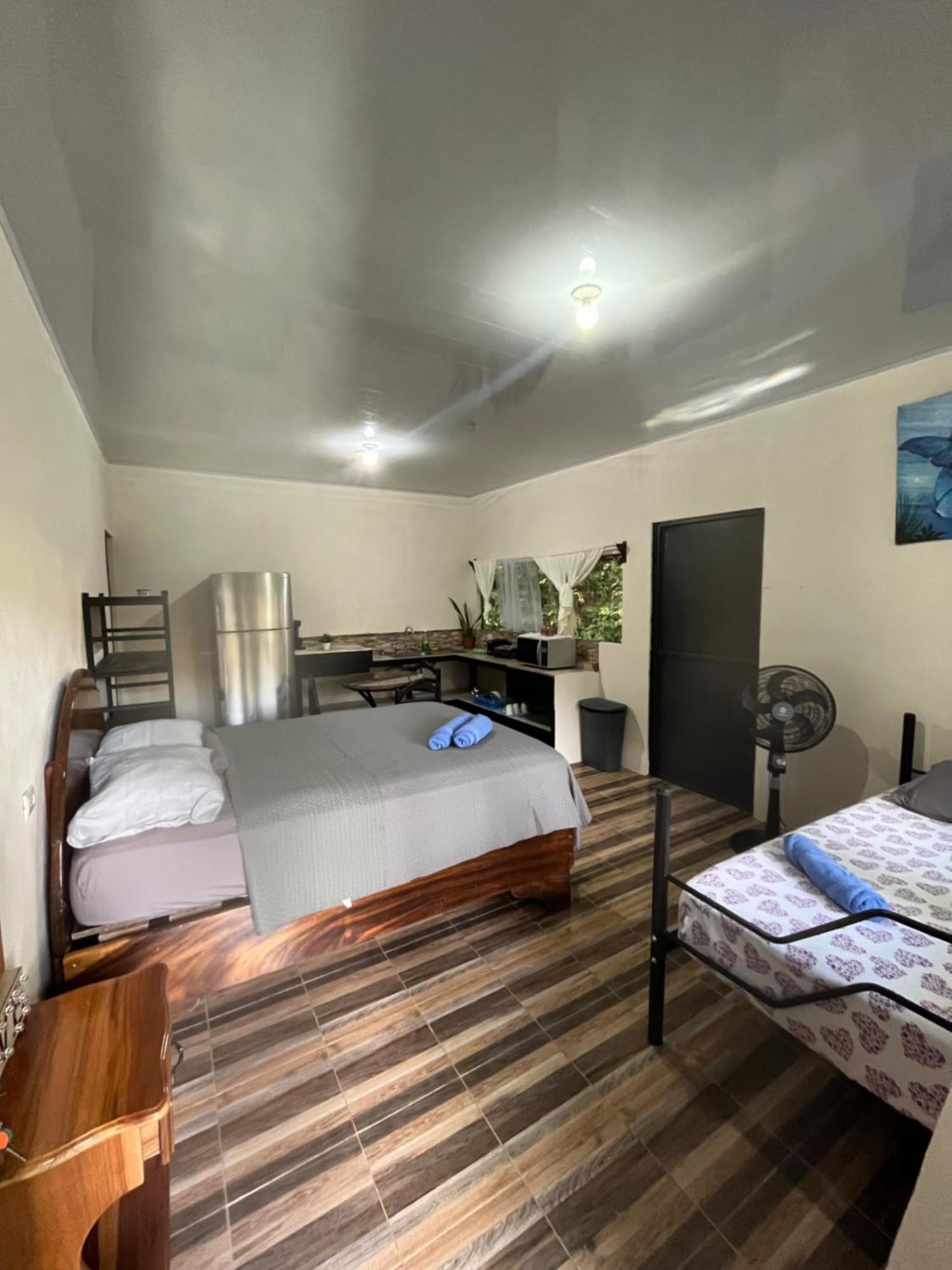 מנואל אנטוניו Casa Escondida Apartments מראה חיצוני תמונה